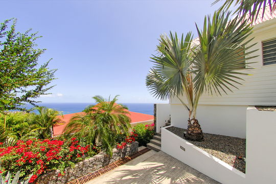 VILLA THE VIEW OUTDOORS 7