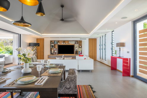 VILLA BASTIDE DINING AREA 2