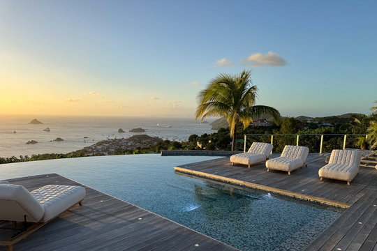 VILLA BLUE SWAN END OF THE DAY 2