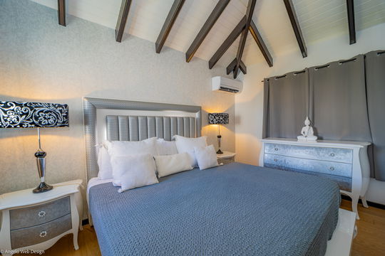 VILLA ECOUTE LES VAGUES BEDROOM1 4