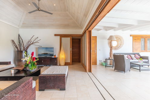 VILLA ANAKAO LIVING AREA 1