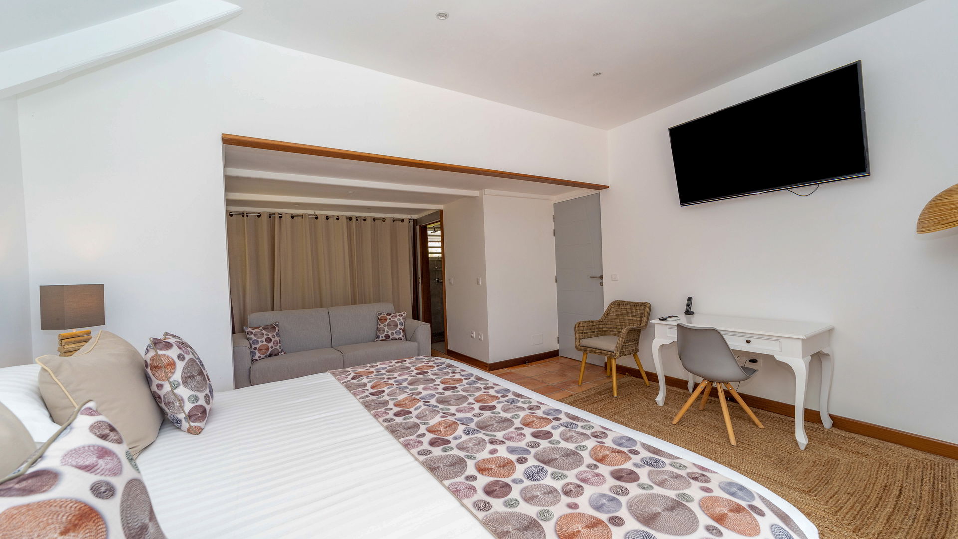 BEDROOM 1