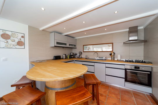 VILLA CASANOVA KITCHEN & DINING AREA 1