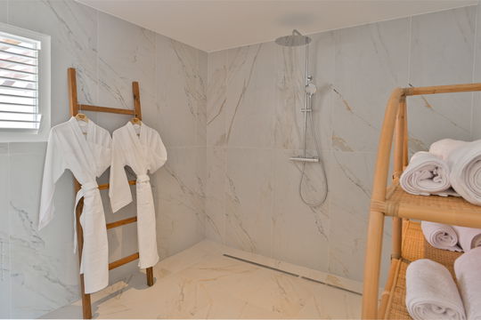 VILLA COEUR DE PIRATE BEDROOM1 21