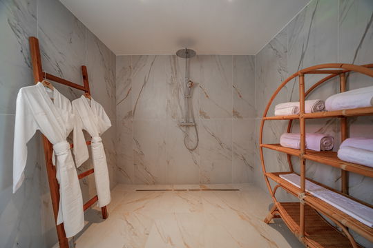 VILLA COEUR DE PIRATE BEDROOM1 22