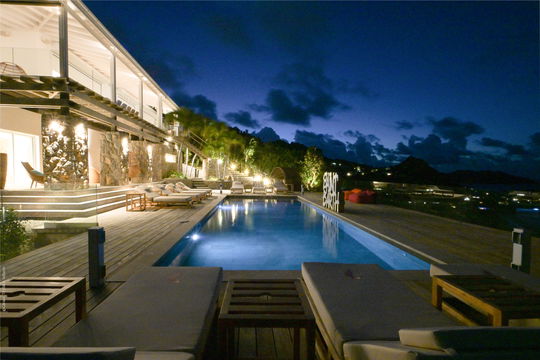 VILLA COEUR DE PIRATE BY NIGHT 3