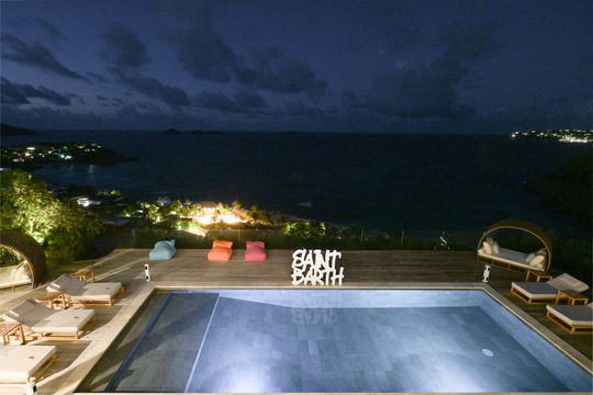 VILLA COEUR DE PIRATE BY NIGHT 4