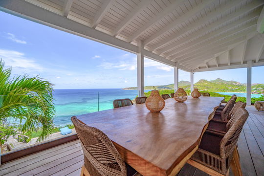 VILLA COEUR DE PIRATE KITCHEN & DINING AREA 12