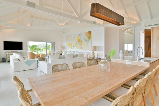 VILLA COEUR DE PIRATE KITCHEN & DINING AREA 7