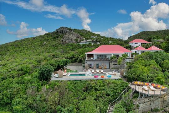 VILLA COEUR DE PIRATE OUTDOORS 1