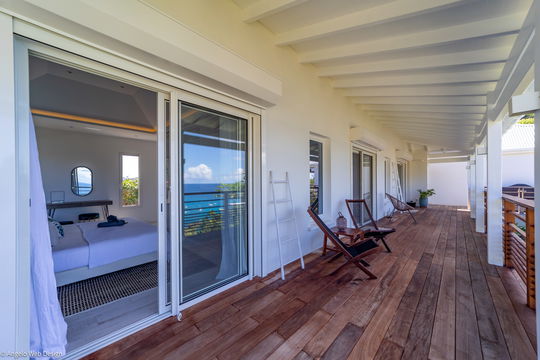 VILLA COUCHER DE SOLEIL BEDROOM1 11