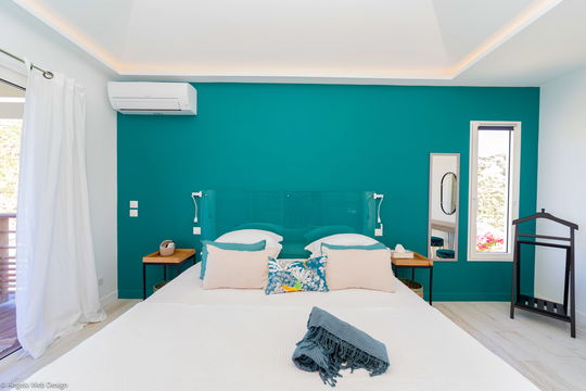 VILLA COUCHER DE SOLEIL BEDROOM1 4