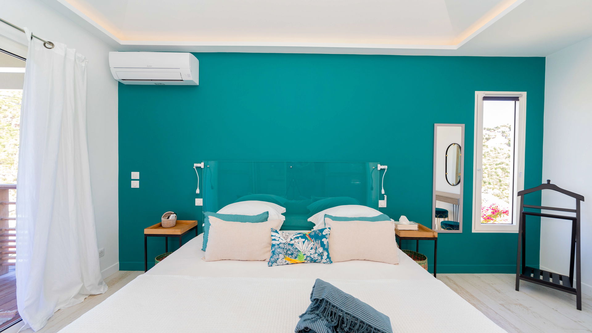 BEDROOM 1
