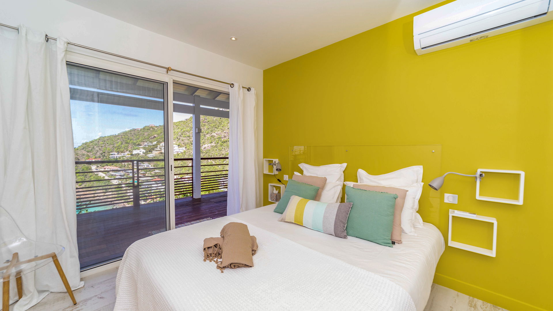 BEDROOM 2