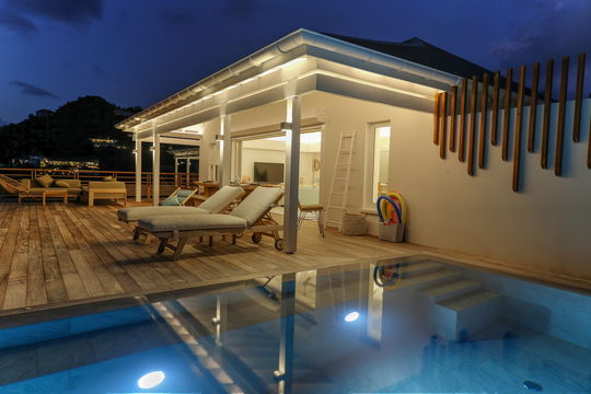 VILLA COUCHER DE SOLEIL BY NIGHT 1