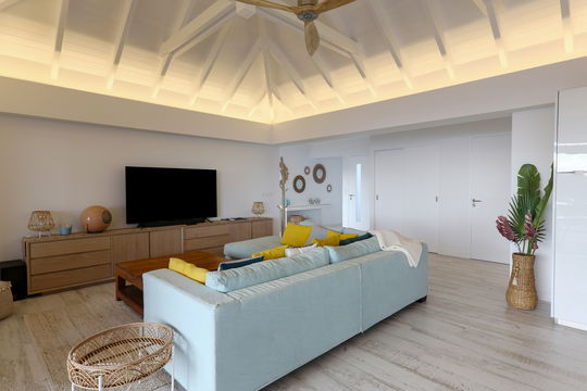 VILLA COUCHER DE SOLEIL LIVING AREA 7