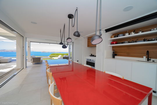 VILLA DOMINGUE KITCHEN & DINING AREA 4