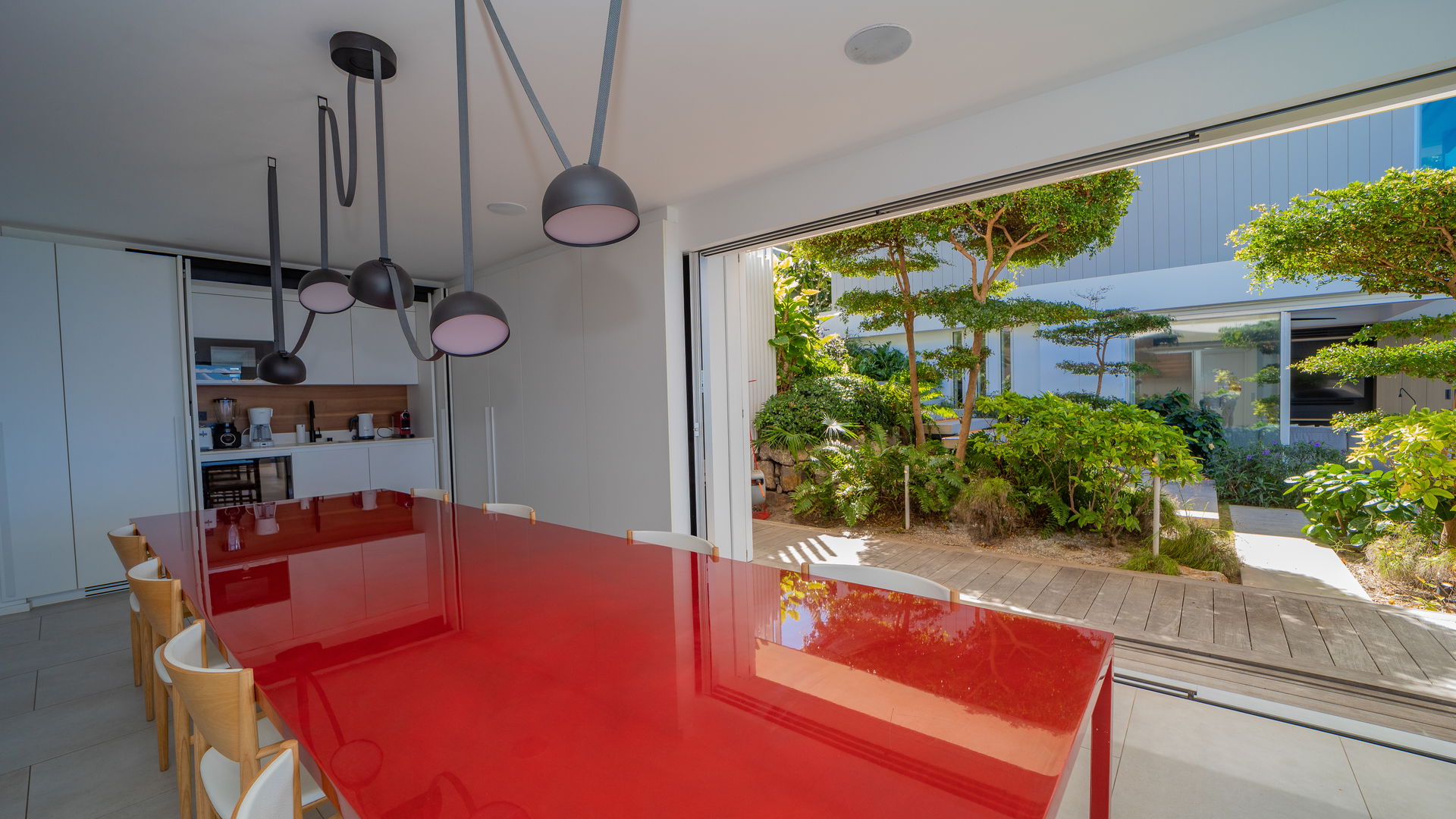 KITCHEN & DINING AREA