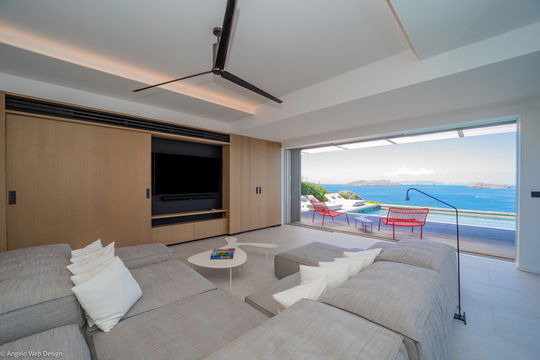 VILLA DOMINGUE LIVING AREA 3