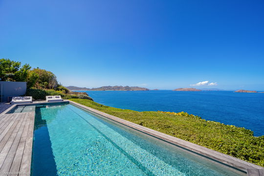 VILLA DOMINGUE POOL & TERRACE 6