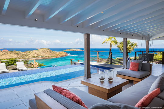 VILLA ENDEAVOUR OUTDOOR LOUNGE AREA 1