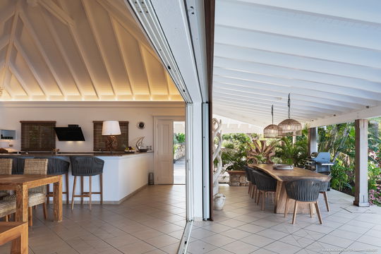 VILLA ENDEAVOUR OUTDOOR LOUNGE AREA 4
