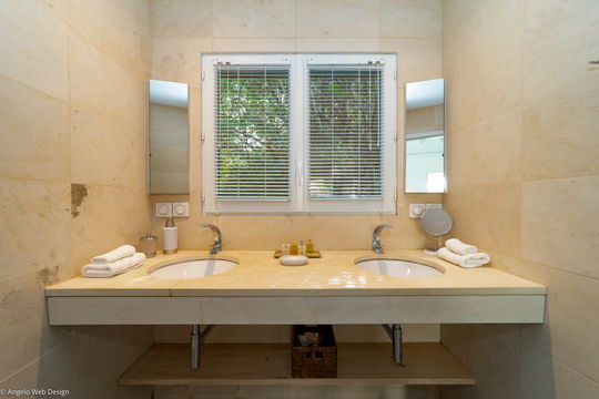 VILLA IVY BEDROOM1 7