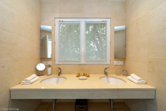 VILLA IVY BEDROOM2 12