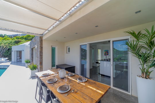 VILLA IVY KITCHEN & DINING AREA 5