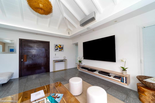 VILLA IVY LIVING AREA 3