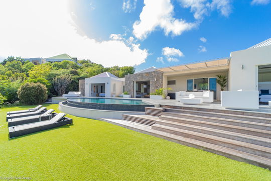 VILLA IVY OUTDOORS 3