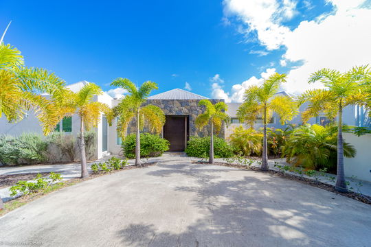 VILLA IVY OUTDOORS 5