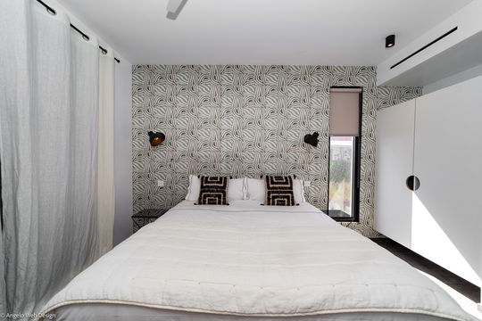 VILLA MARDIX LIGHT BEDROOM2 3