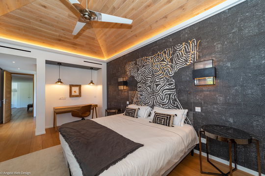VILLA MARDIX LIGHT BEDROOM3 4