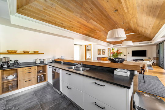 VILLA MARDIX LIGHT KITCHEN & DINING AREA 7
