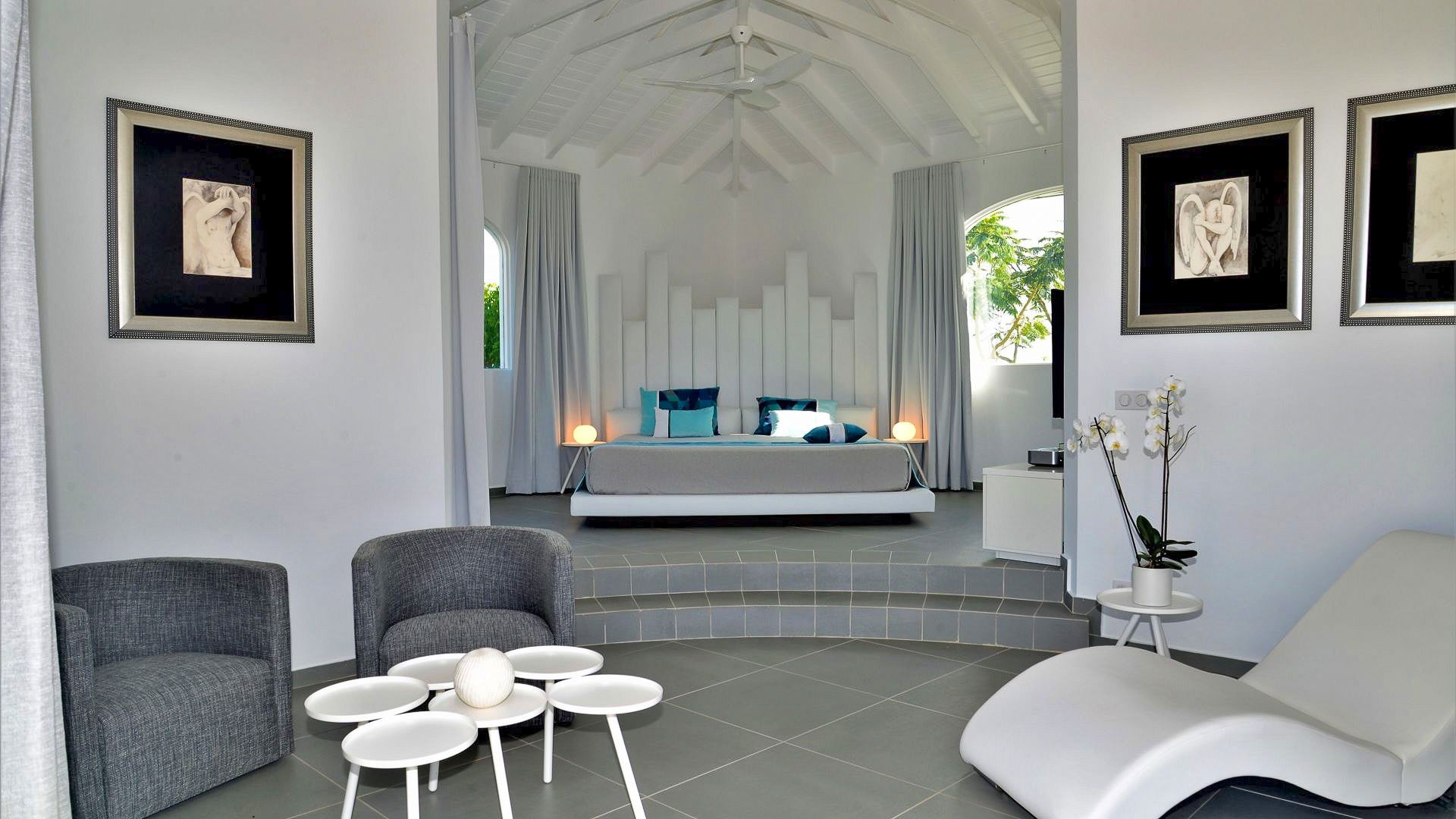 BEDROOM 2
