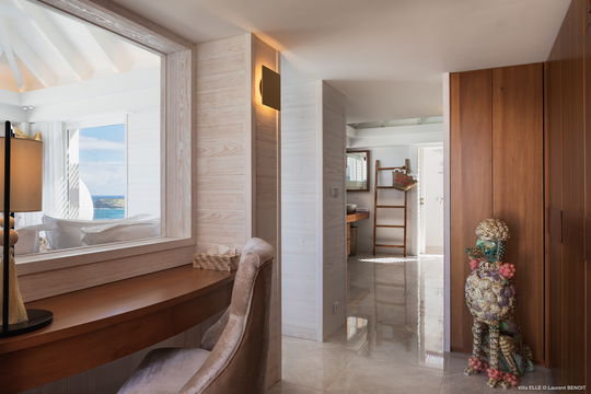 VILLA ELLE BEDROOM2 3