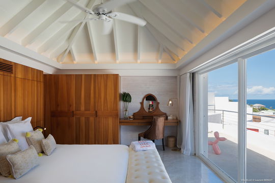 VILLA ELLE BEDROOM3 1