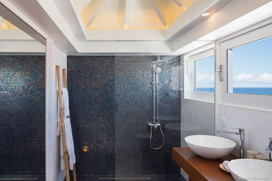 VILLA ELLE BEDROOM4 3