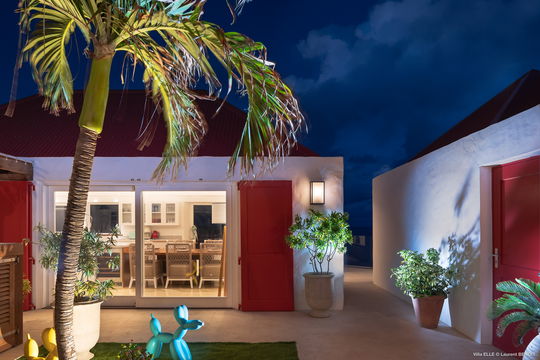 VILLA ELLE BY NIGHT 1