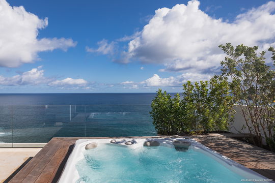VILLA ELLE JACUZZI 1