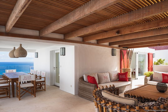VILLA ELLE OUTDOOR LOUNGE AREA 2