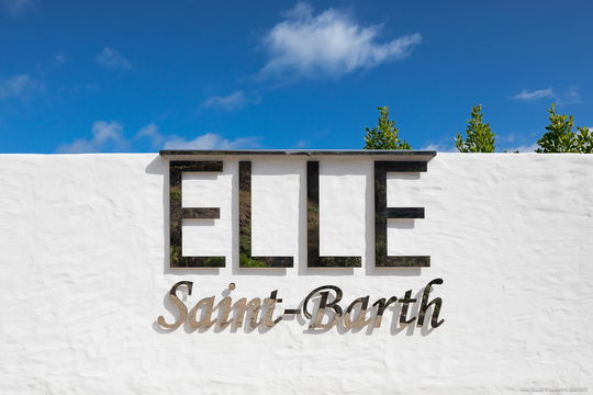 VILLA ELLE OUTDOORS 1