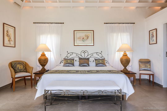 VILLA PAJOMA BEDROOM1 1
