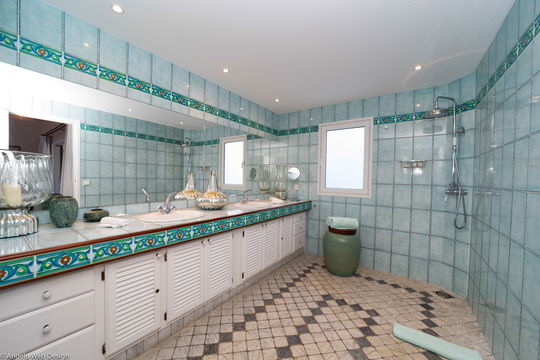 VILLA PAJOMA BEDROOM1 10