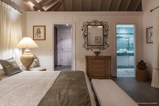 VILLA PAJOMA BEDROOM1 19