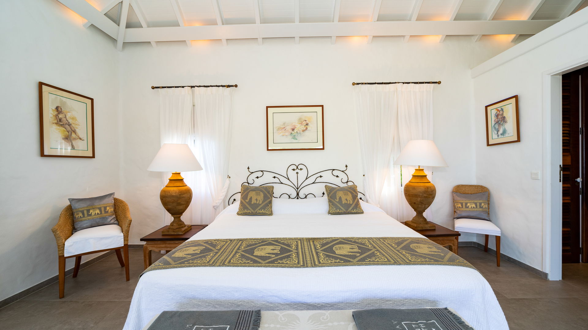 BEDROOM 1