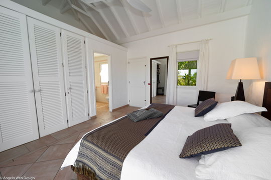 VILLA PAJOMA BEDROOM2 2