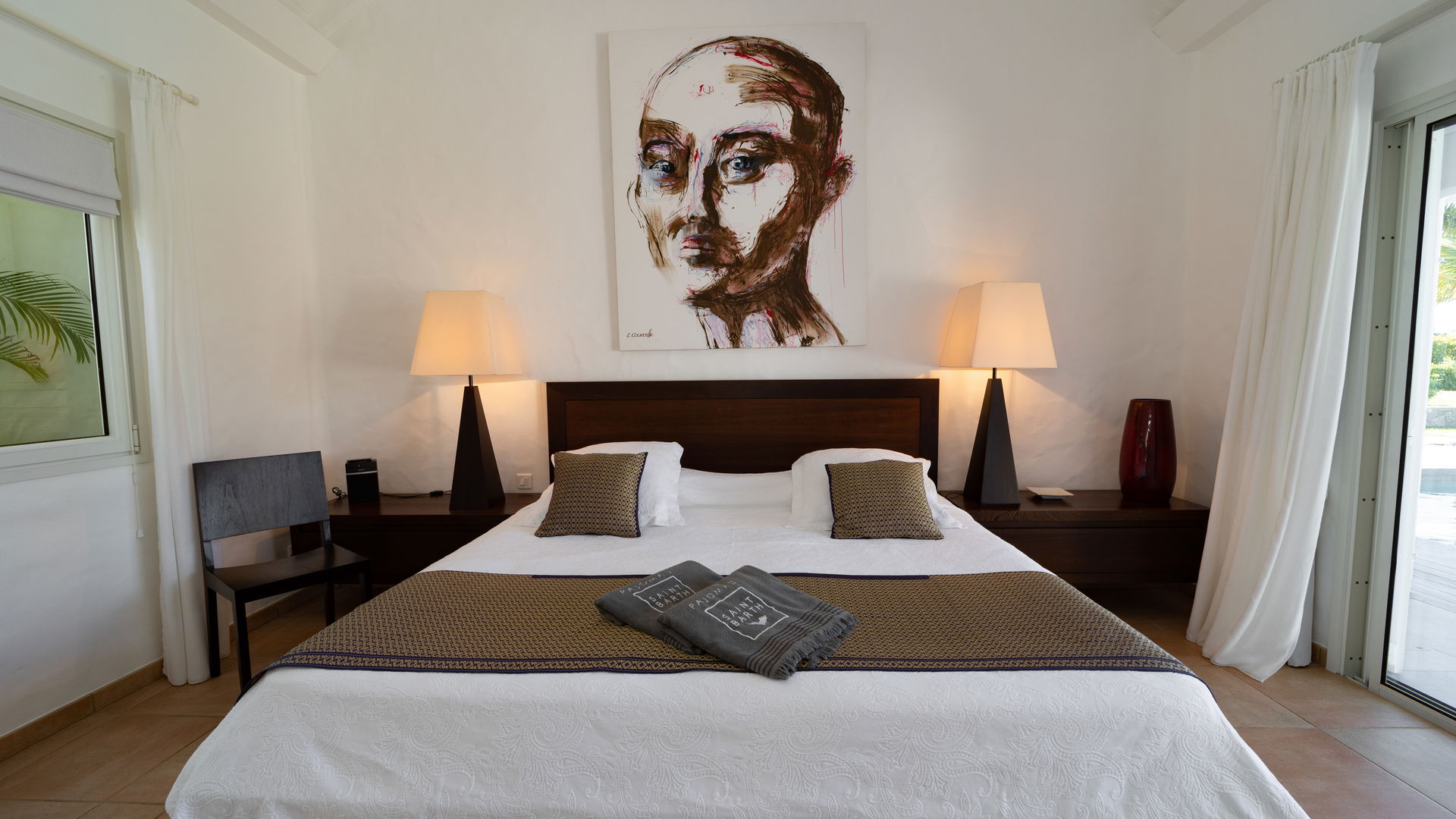 BEDROOM 2