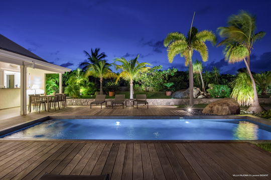 VILLA PAJOMA BY NIGHT 6